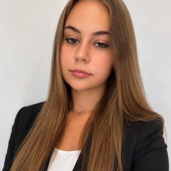 Daria Fustasu