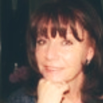 Danielle Moors